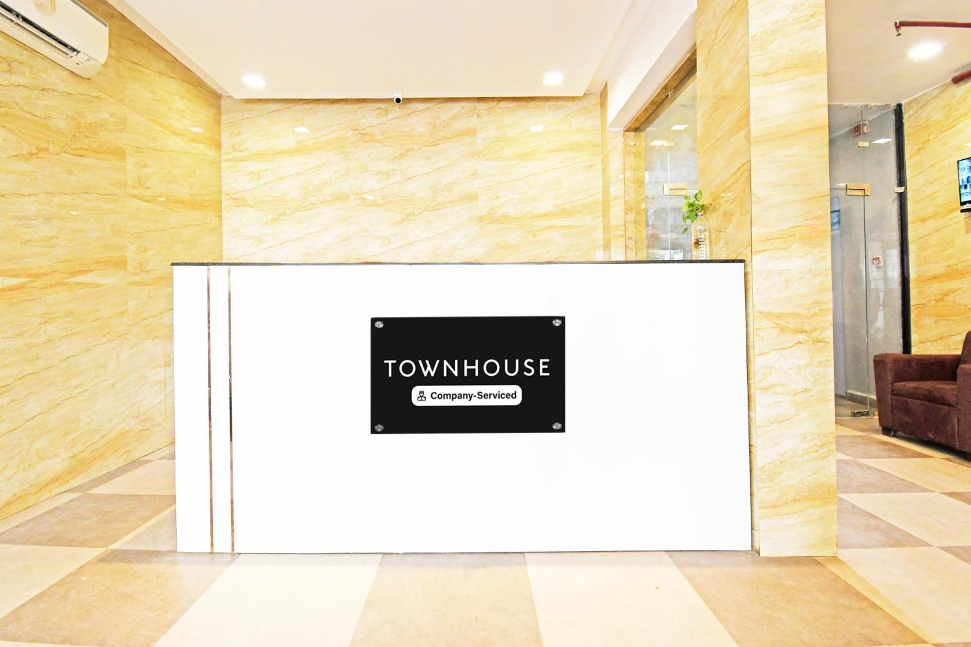 Super Townhouse Mancheswar Industrial Estate Hotel บูบันเนสชวาร์ ภายนอก รูปภาพ